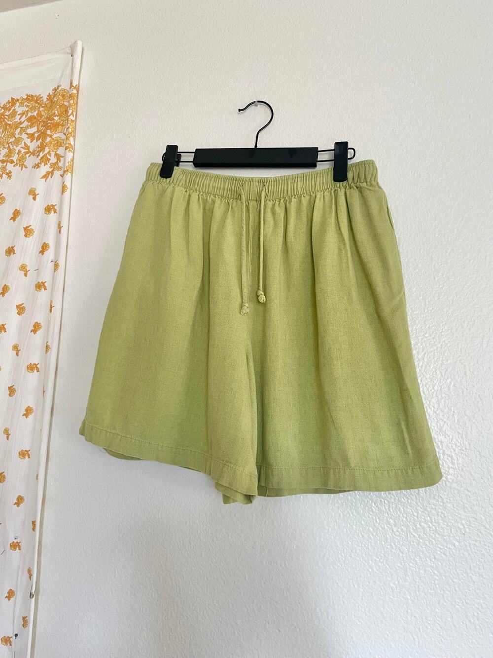 Vintage CLIO Green Flax Blend Pull On Shorts Made in USA Large